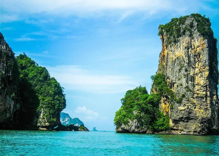 Nomads Ao Nang Party Hostel 18-35 Years Old Only